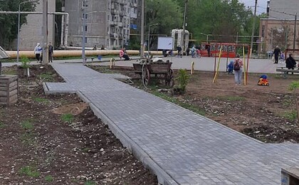 Завершение укладки тротуарной плитки