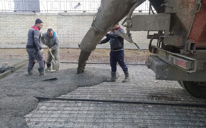 Асфальтирование возле цирка в Саратове