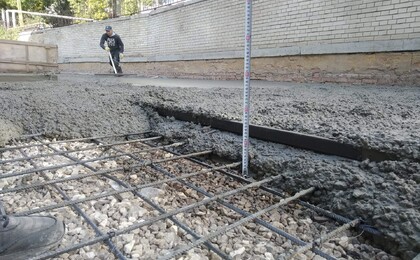 Асфальтирование возле цирка в Саратове